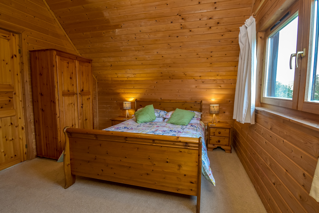Self Catering Holiday Home - Master bedroom