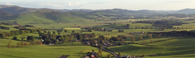 Scottish Borders Self Catering, near Biggar - Tariff & Availability - Skirling from Gallow Law